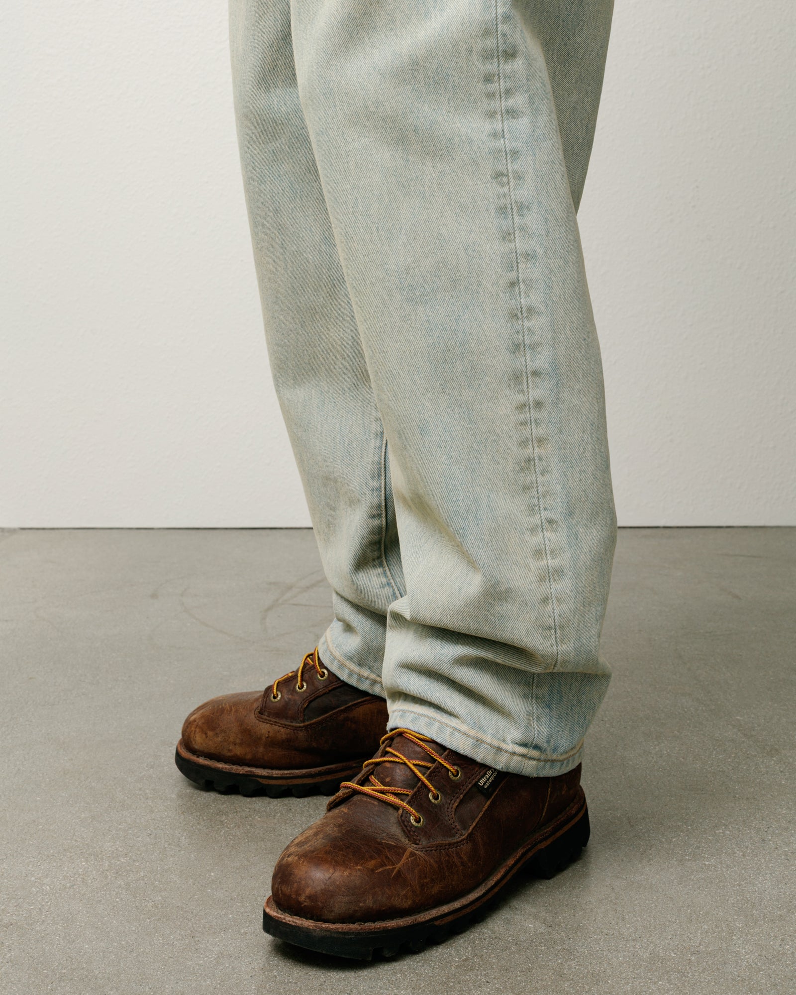 NEW CLASSIC JEAN PIGMENT COATED DENIM - Image 2