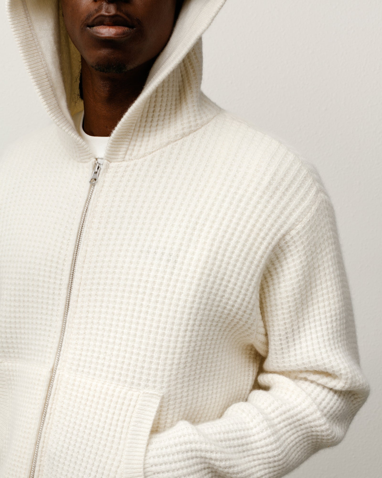 WAFFLE CASHMERE ZIP HOODIE - Image 4